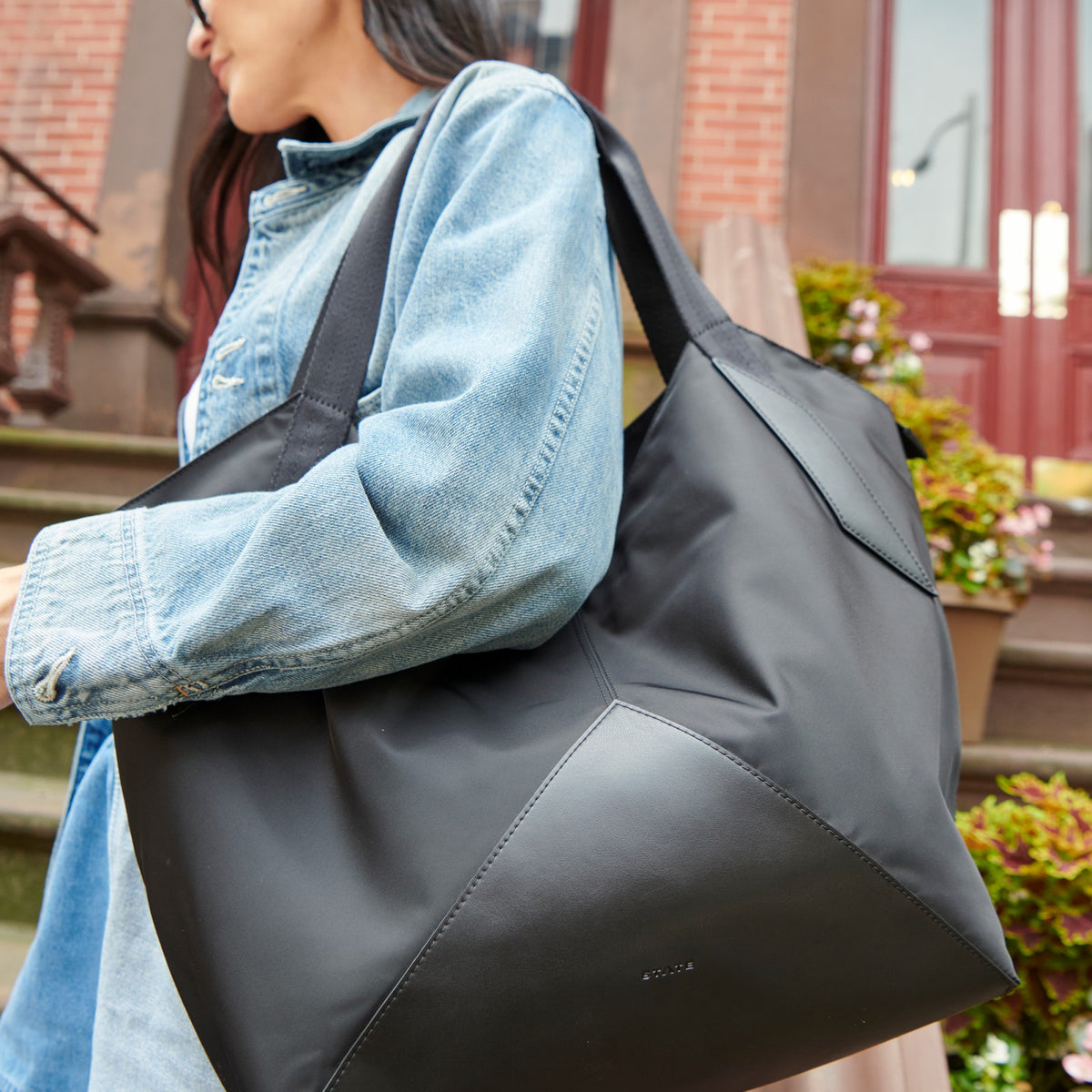 Beverly Tote Recycled Nylon Black